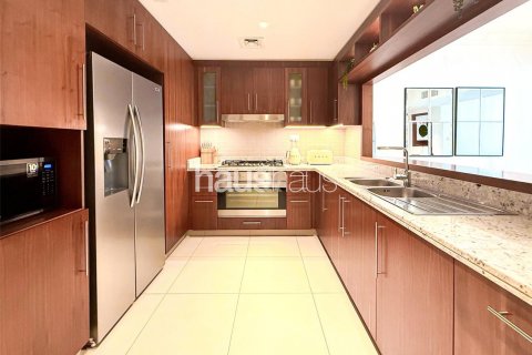 דירה למכירה ב Downtown Dubai (Downtown Burj Dubai), Dubai, איחוד האמירויות  3 חדרי שינה, 193 מ"ר, מספר 626139 - תמונה 5