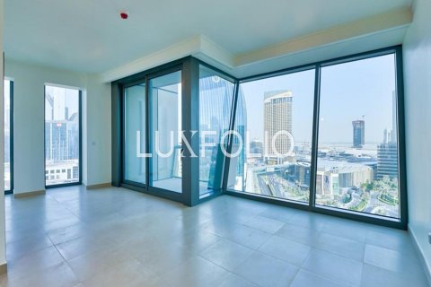דירה ב Downtown Dubai (Downtown Burj Dubai), Dubai, איחוד האמירויות 3 חדרי שינה, 179 מ