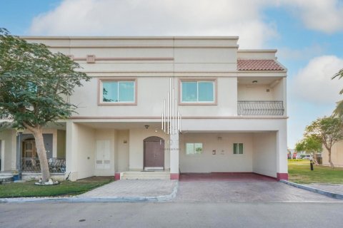 Vila u Abu Dhabi, UAE 253.6 m2, 4 spavaćih soba Br. 489018