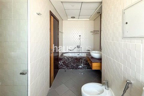 Apartamento en alquiler en Jumeirah Beach Residence, Dubai, EAU 2 dormitorios, 136 m2 № 626884 - foto 10