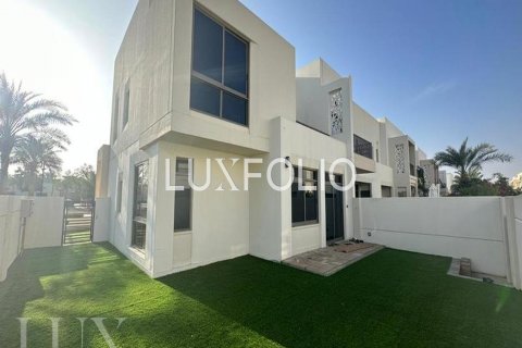 Rekkehus i Town Square, Dubai, Emiratene 4 soverom, 225 kvm nr. 627646