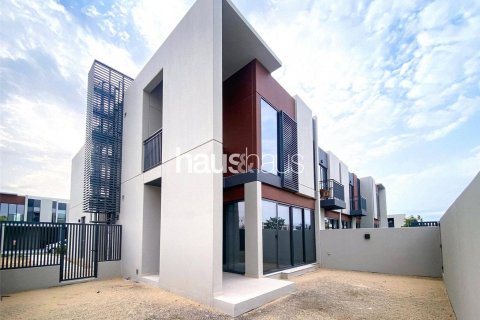Σπίτι σε Dubai Land, ΗΑΕ 4 υπνοδωμάτια, 243 τ.μ. Αρ. 625324