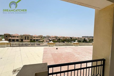 Wohnung in Al Hamra Village, Ras Al Khaimah, VAE: 2 Schlafzimmer, 115.6 m2 Nr. 588429