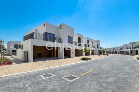 Villa in Arabian Ranches 3, Dubai, UAE 4 bedrooms, 266 sq.m. № 586097 - photo 7