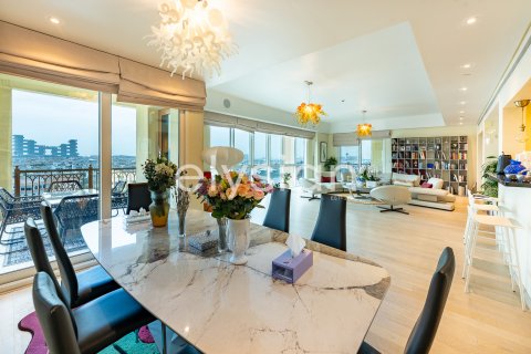 Huoneisto Palm Jumeirah, Dubai, Arabiemiraatit 3 makuuhuonetta, 377 m2 № 586096 - kuva 5