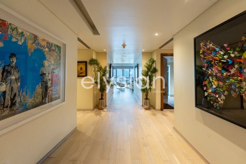Huoneisto Palm Jumeirah, Dubai, Arabiemiraatit 3 makuuhuonetta, 377 m2 № 586096 - kuva 3
