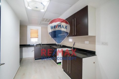 Villa te koop in Al Reef, Abu Dhabi, VAE 5 slaapkamers, 348.3 vr.m., nr 453511 - foto 2
