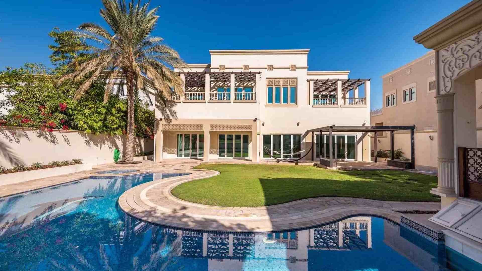 EMIRATES HILLS - SECTOR R