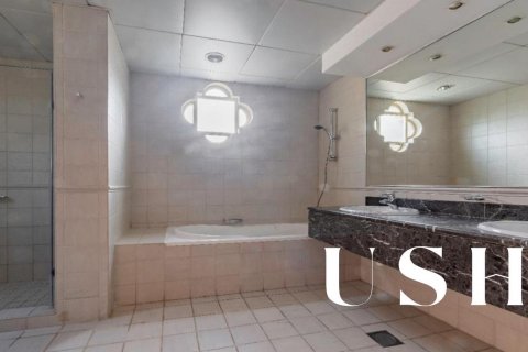 Βίλα σε Jumeirah Islands, Dubai, ΗΑΕ 4 υπνοδωμάτια, 1025 τ.μ. Αρ. 629134 - φωτογραφία 12