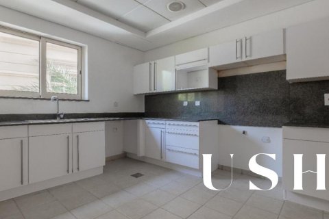 Βίλα σε Jumeirah Islands, Dubai, ΗΑΕ 4 υπνοδωμάτια, 1025 τ.μ. Αρ. 629134 - φωτογραφία 10