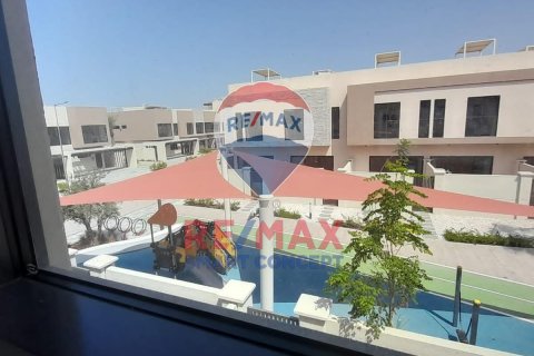 Townhouse til leje i Al Salam Street, Abu Dhabi, UAE 3 soveværelser, 151 kvm № 503144 - foto 12