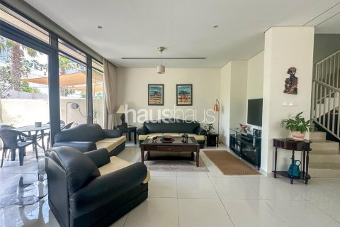 Rumah bandar di DAMAC Hills (Akoya by DAMAC), Dubai, UAE 3 bilik tidur, 251 meter persegi № 625184 - foto 4
