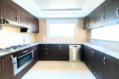 Vila u Jumeirah Park, Dubai, UAE 3 spavaćih soba, 285 m2 Br. 625185 - fotografija 4