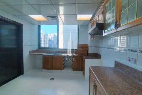 Διαμέρισμα σε Hamdan Street, Abu Dhabi, ΗΑΕ 3 υπνοδωμάτια, 213.7 τ.μ. Αρ. 576054 - φωτογραφία 8