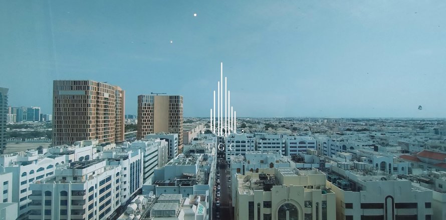 Apartament în Al Khalidiya, Abu Dhabi, EAU 3 dormitoare, 183 mp.  №576055