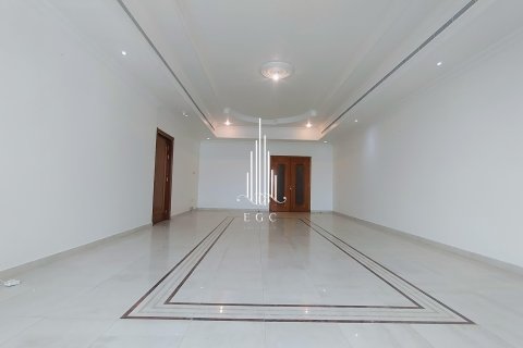 Apartament de închiriat în Al Khalidiya, Abu Dhabi, EAU 3 dormitoare, 183 mp.  №576055 - poză 14