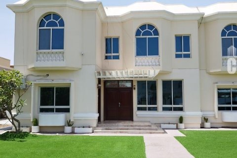 Villa à louer à Al Barsha, Dubai, EAU 5 chambres, 1393.5 m2 № 570591 - photo 8