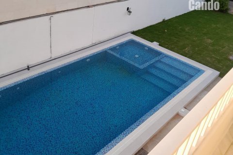 Villa à louer à Al Barsha, Dubai, EAU 5 chambres, 1393.5 m2 № 570591 - photo 2
