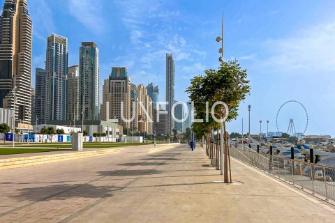 Apartment til salg i Dubai Harbour, Dubai, UAE 2 soveværelser, 106 kvm № 627553 - foto 16