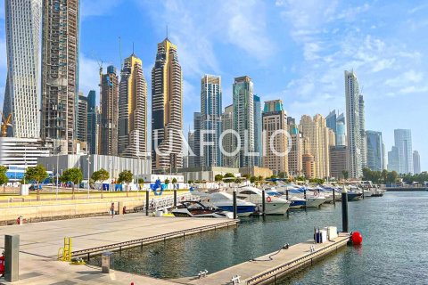 Apartment til salg i Dubai Harbour, Dubai, UAE 2 soveværelser, 106 kvm № 627553 - foto 22