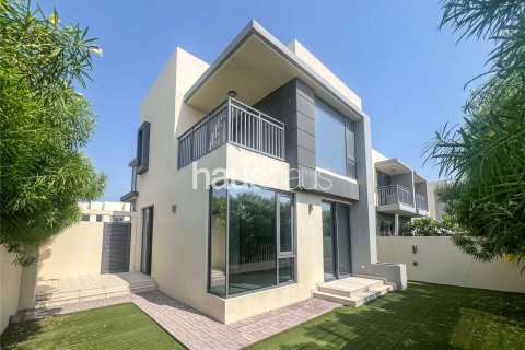 Shtëpi në qytet në Dubai Hills Estate, Dubai, Emiratet e Bashkuara Arabe 4 dhoma gjumi, 265 m2. № 626894