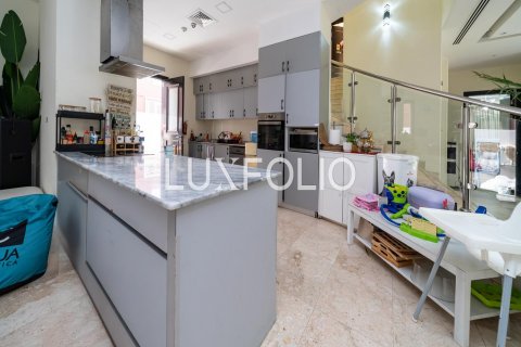 Jumeirah Village Circle、Dubai、UAE にあるヴィラ販売中 5ベッドルーム、545 m2、No627850 - 写真 2