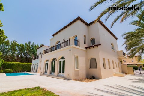 Vila di Jumeirah Golf Estates, Dubai, UAE 6 bilik tidur, 1262.3 meter persegi № 359543 - foto 3