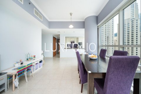 Lägenhet till försäljning i Dubai Marina, Dubai, UAE 3 sovrum, 205 kvm Nr. 627829 - fotografi 8