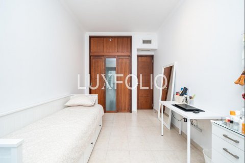 Lägenhet till försäljning i Dubai Marina, Dubai, UAE 3 sovrum, 205 kvm Nr. 627829 - fotografi 16