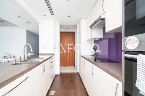 Lägenhet till försäljning i Dubai Marina, Dubai, UAE 3 sovrum, 205 kvm Nr. 627829 - fotografi 2
