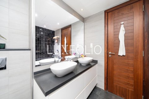 Lägenhet till försäljning i Dubai Marina, Dubai, UAE 3 sovrum, 205 kvm Nr. 627829 - fotografi 14