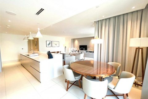 Apartment in Downtown Dubai (Downtown Burj Dubai), UAE 2 bedrooms, 152 sq.m. № 626813 - photo 3
