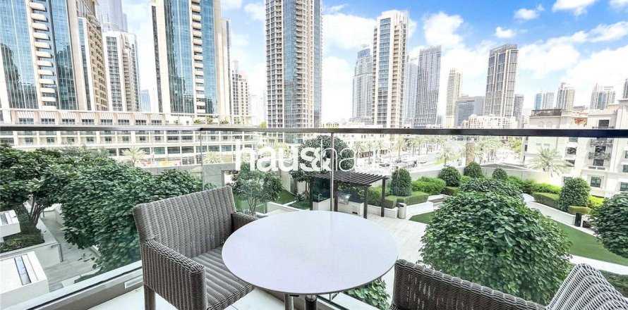Apartment in Downtown Dubai (Downtown Burj Dubai), UAE 2 bedrooms, 152 sq.m. № 626813