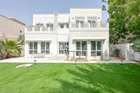 Villa em Meadows, Dubai, EAU 5 quartos, 353 m2 № 626649