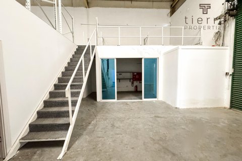 Raktárépület itt: Al Garhoud, Dubai, EAE, 557.4 m², azonosító: 574573 - fénykép 5