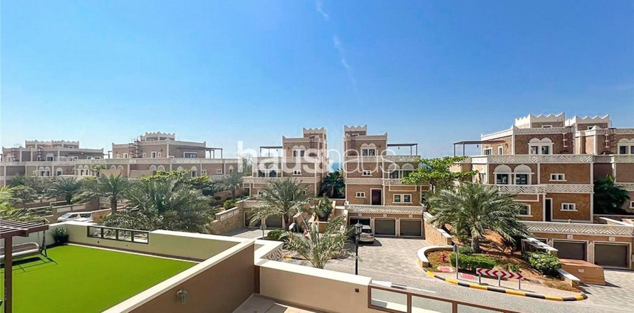 Apartament w Palm Jumeirah, Dubai, ZEA 2 sypialnie, 202 mkw. nr 625791