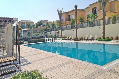 Kaupunkipientalo Dubai Land, Dubai, Arabiemiraatit 3 makuuhuonetta, 244 m2 № 626033 - kuva 15