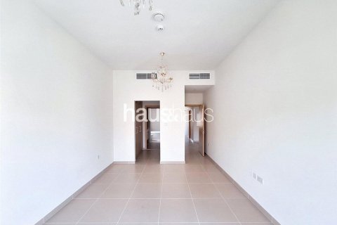 Kaupunkipientalo Dubai Land, Dubai, Arabiemiraatit 3 makuuhuonetta, 244 m2 № 626033 - kuva 12