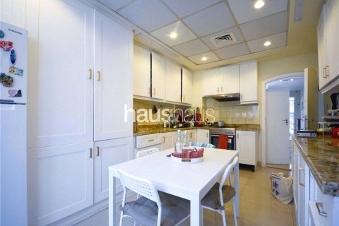 Vilă de vânzare în The Lakes, Dubai, EAU 4 dormitoare, 553 mp.  №626030 - poză 9