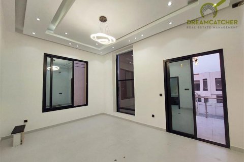Willa na sprzedaż w Al Helio, Ajman, ZEA 5 sypialnie, 371.6 mkw., nr 458974 - zdjęcie 6