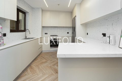 Apartman u gradu Downtown Dubai (Downtown Burj Dubai), UAE 2 spavaće sobe, 205 m2 Br. 627709 - Slika 4