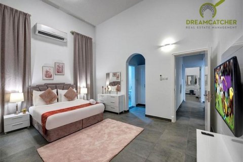 Βίλα σε Al Hamra Village, Ras Al Khaimah, ΗΑΕ 3 υπνοδωμάτια, 190.4 τ.μ. Αρ. 454604 - φωτογραφία 10