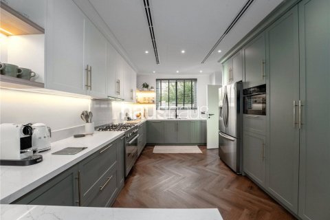 Vila v Dubai Sports City, SAE 5 ložnice, 353 m² Č.: 626323 - fotografie 12