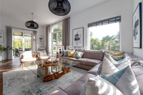 Vila v Dubai Sports City, SAE 5 ložnice, 353 m² Č.: 626323 - fotografie 11