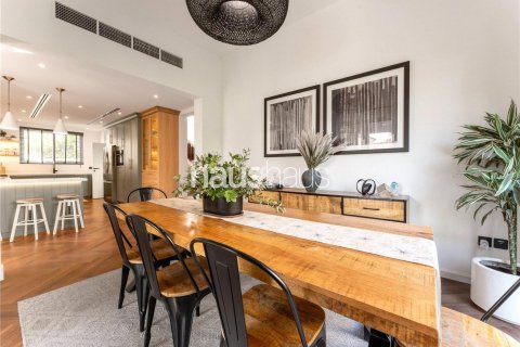 Vila v Dubai Sports City, SAE 5 ložnice, 353 m² Č.: 626323 - fotografie 6