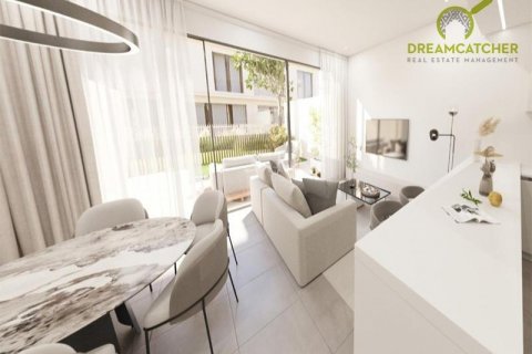 خانه شهری برای فروش در  Al Hamra Village، Ras Al Khaimah، امارات متحده عربی  2 خوابه ، 122.2 متر مربع ، شماره 588605 - تصویر 3