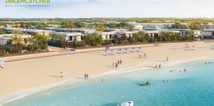 خانه شهری در Al Hamra Village، Ras Al Khaimah ، امارات متحده عربی 2 خوابه ، 122.2 متر مربع.  شماره 588605