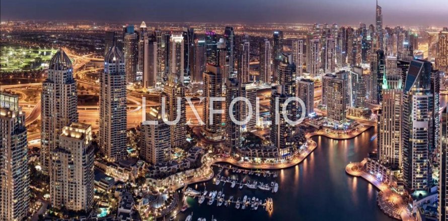 Apartamento em Dubai Marina, Dubai, EAU 4 quartos, 255 m2 № 627900
