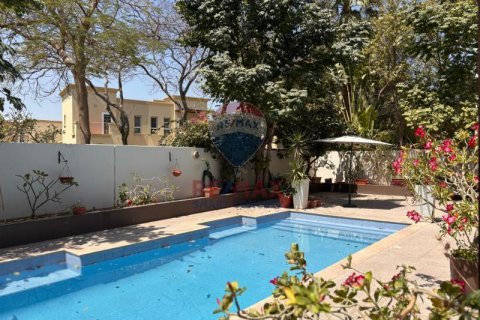 Vila di Meadows, Dubai, UAE 4 bilik tidur, 576 meter persegi № 590776