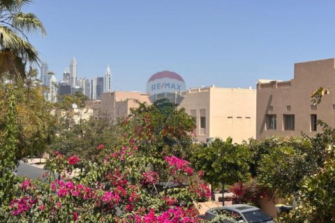 Villa Meadows, Dubaijā, AAE 4 istabas, 576 m2 Nr. 590776 - attēls 10